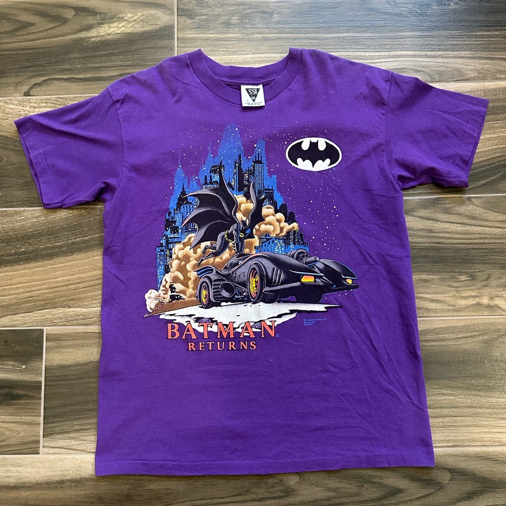 Vintage 90s Batman Returns Purple Graphic Tee